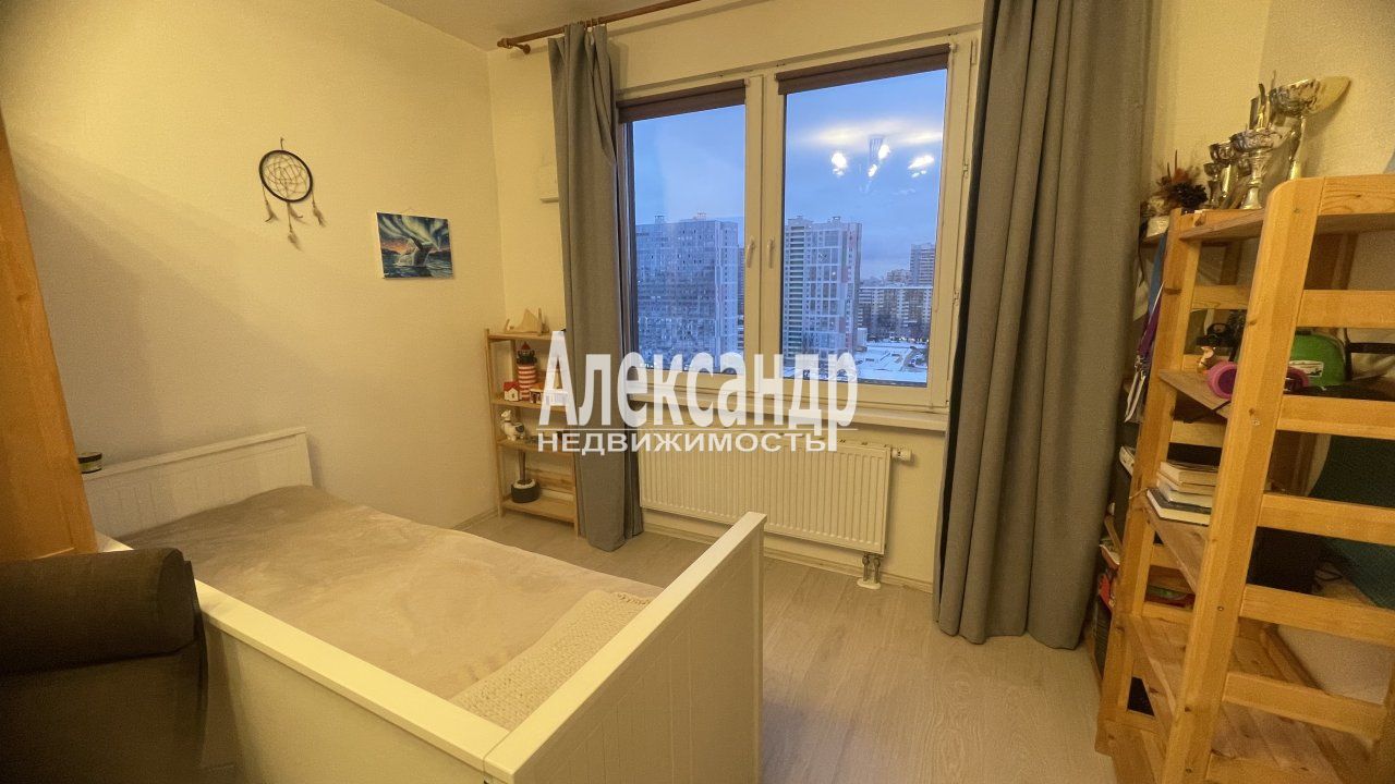2-комнатная квартира (63м2) на продажу по адресу Санкт-Петербург, Богословская улица, 4к1— фото 8 из 21