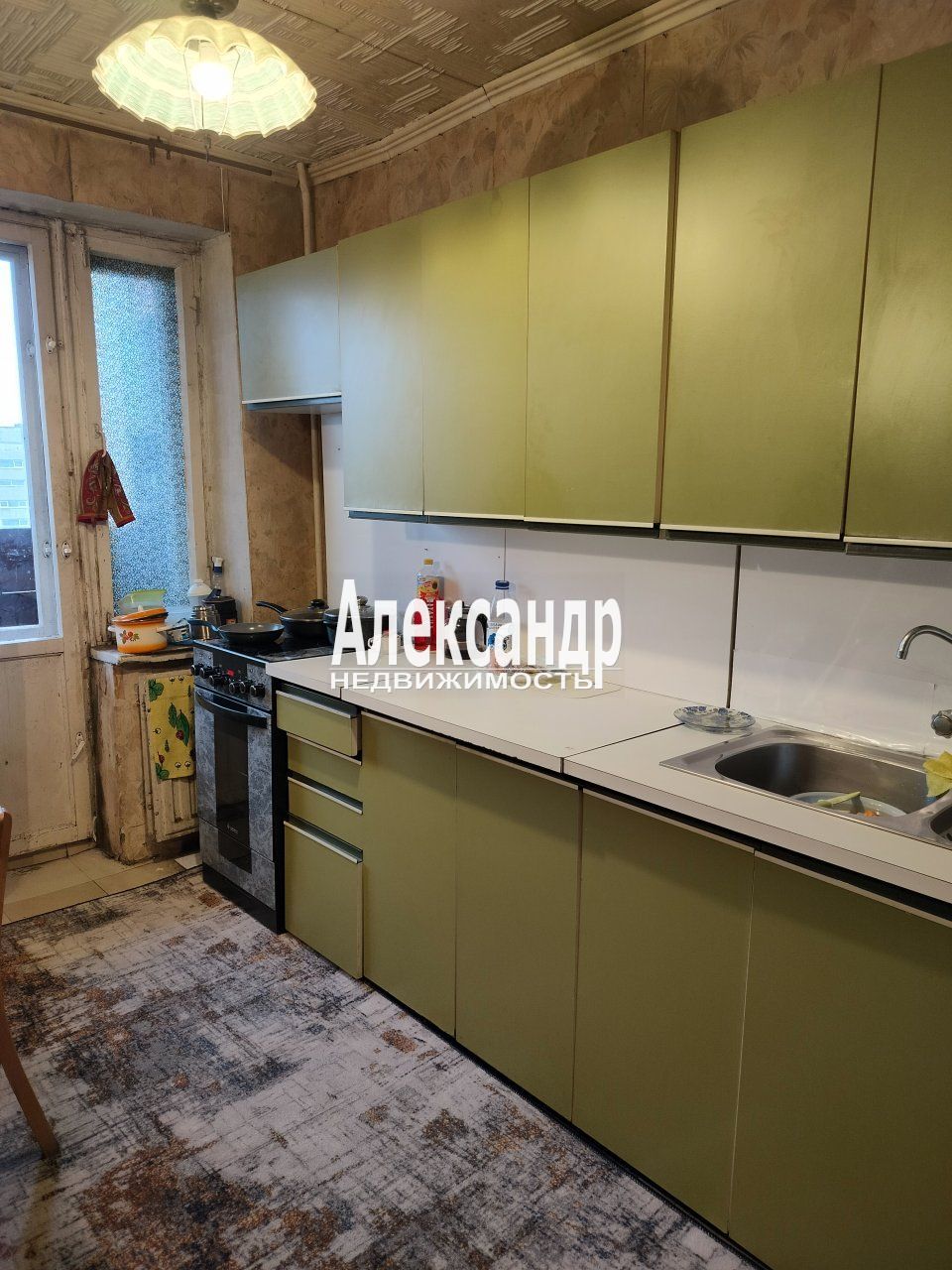3-комнатная квартира (68м2) на продажу по адресу Санкт-Петербург, Загребский бульвар, 7к3— фото 7 из 14