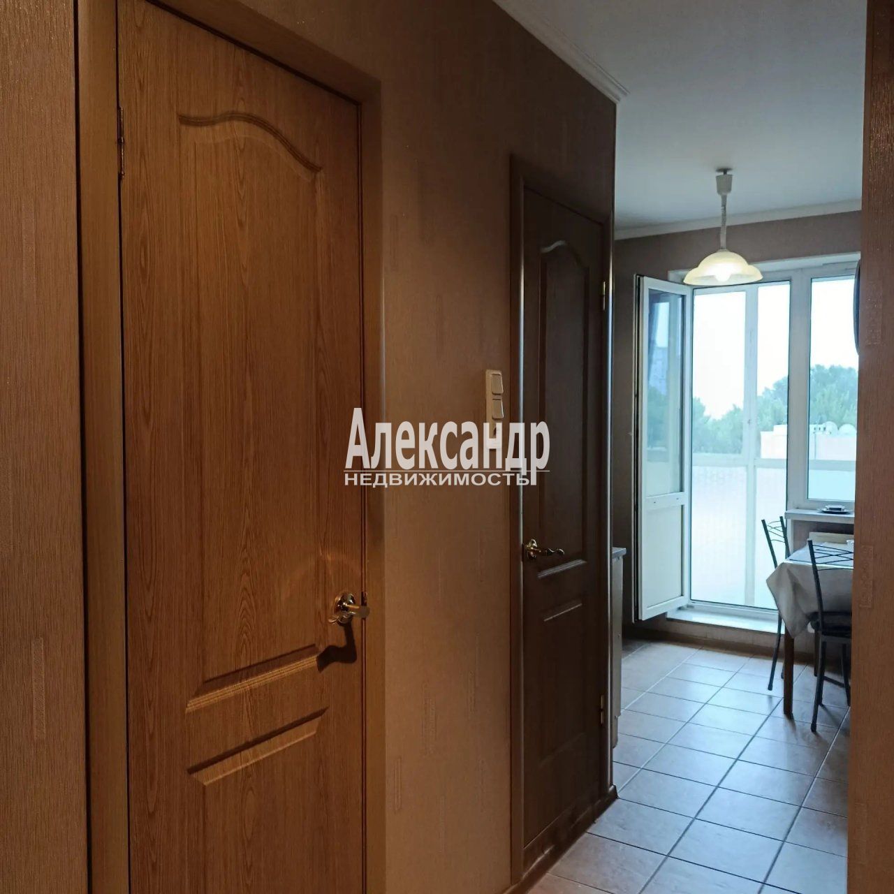 1-комнатная квартира (39м2) в аренду по адресу Санкт-Петербург, Боткинская улица, 15к2— фото 2 из 10