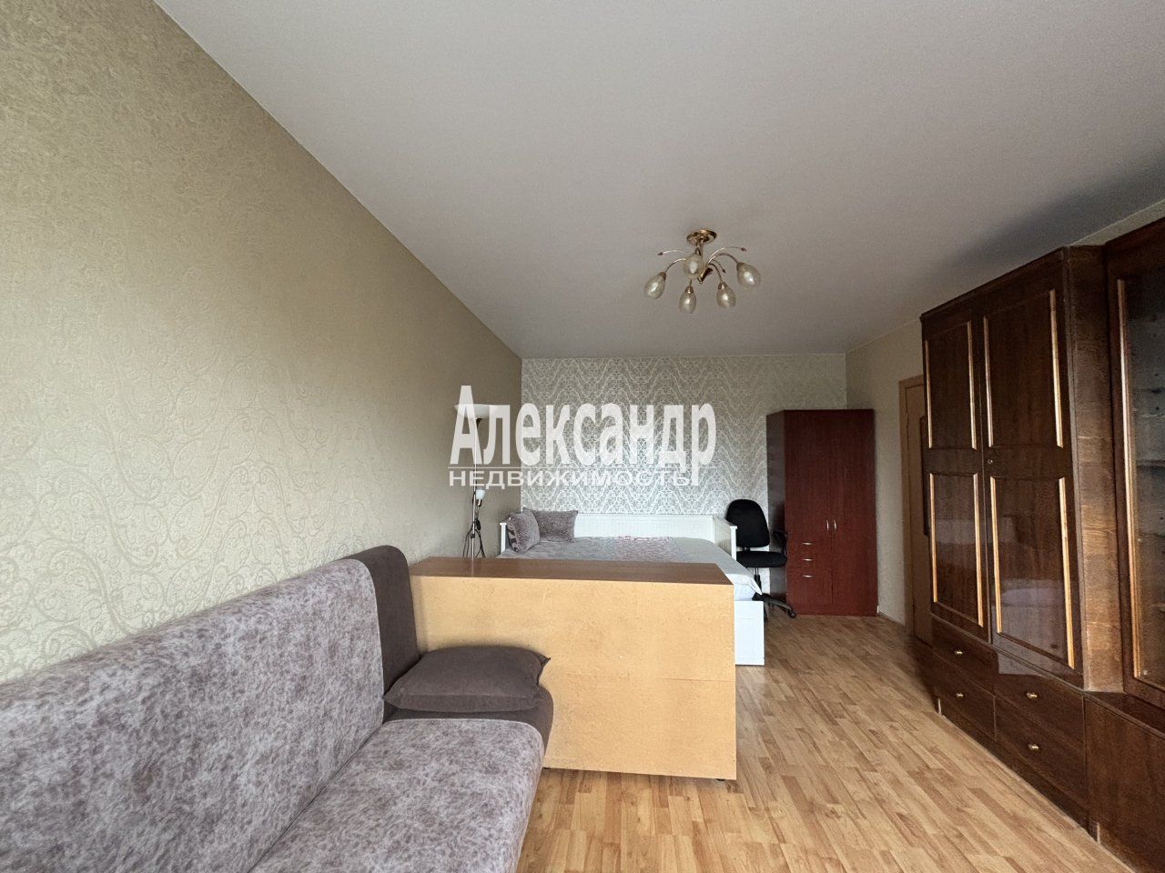 1-комнатная квартира (39м2) в аренду по адресу Санкт-Петербург, улица Коллонтай, 21к1, подъезд 1— фото 6 из 14