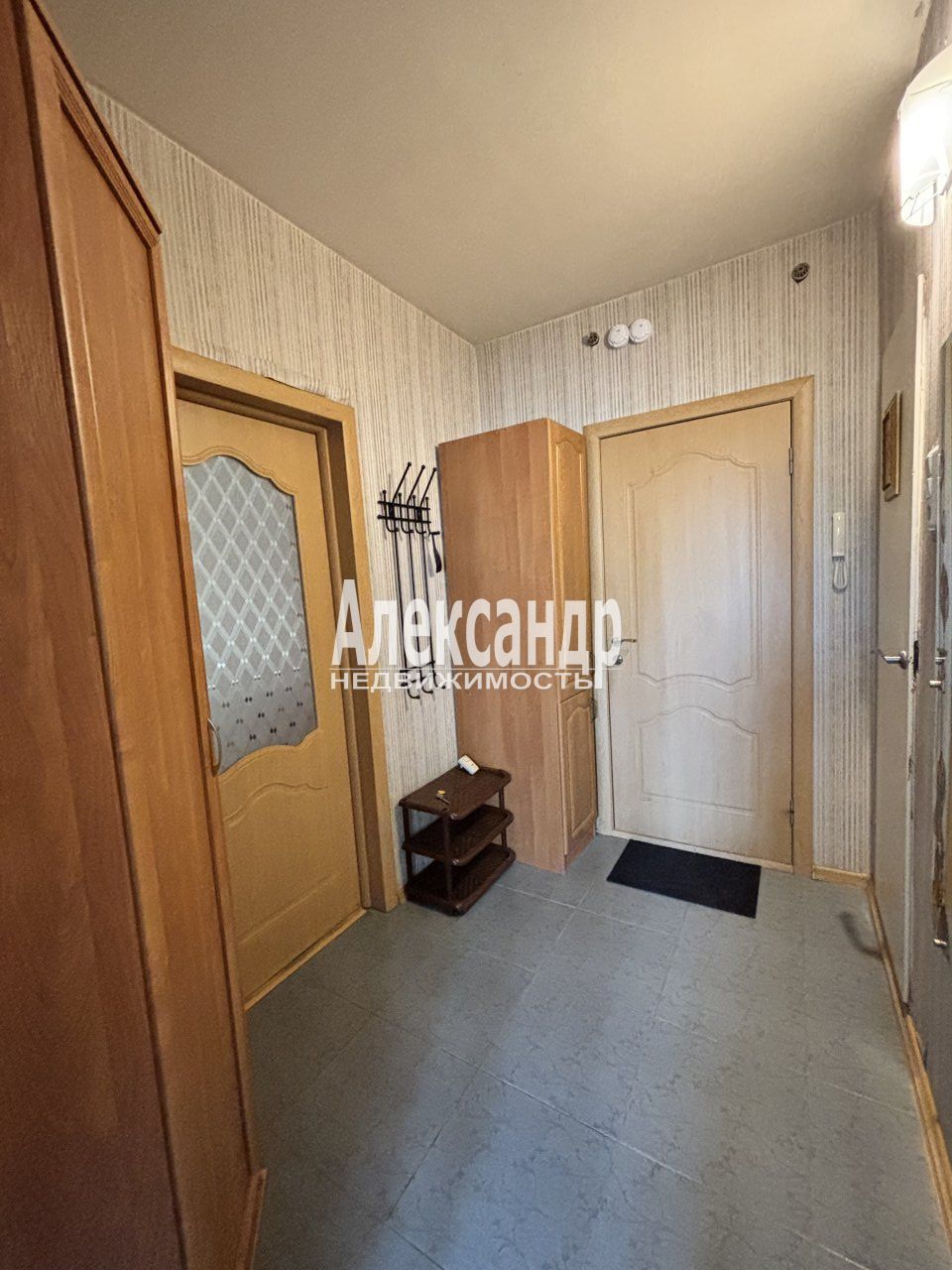1-комнатная квартира (39м2) в аренду по адресу Санкт-Петербург, улица Коллонтай, 21к1, подъезд 1— фото 8 из 14