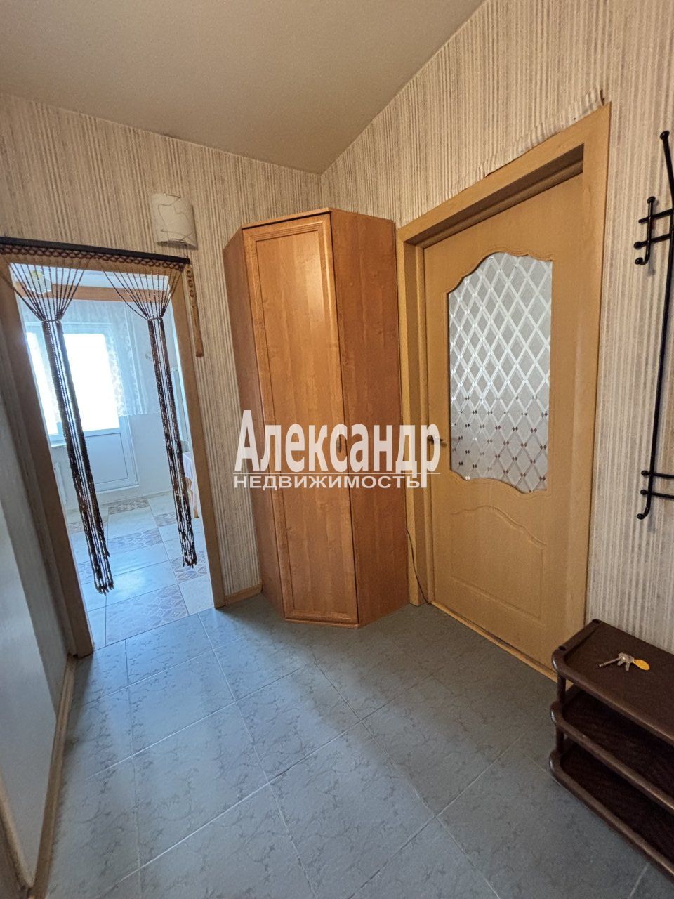 1-комнатная квартира (39м2) в аренду по адресу Санкт-Петербург, улица Коллонтай, 21к1, подъезд 1— фото 9 из 14