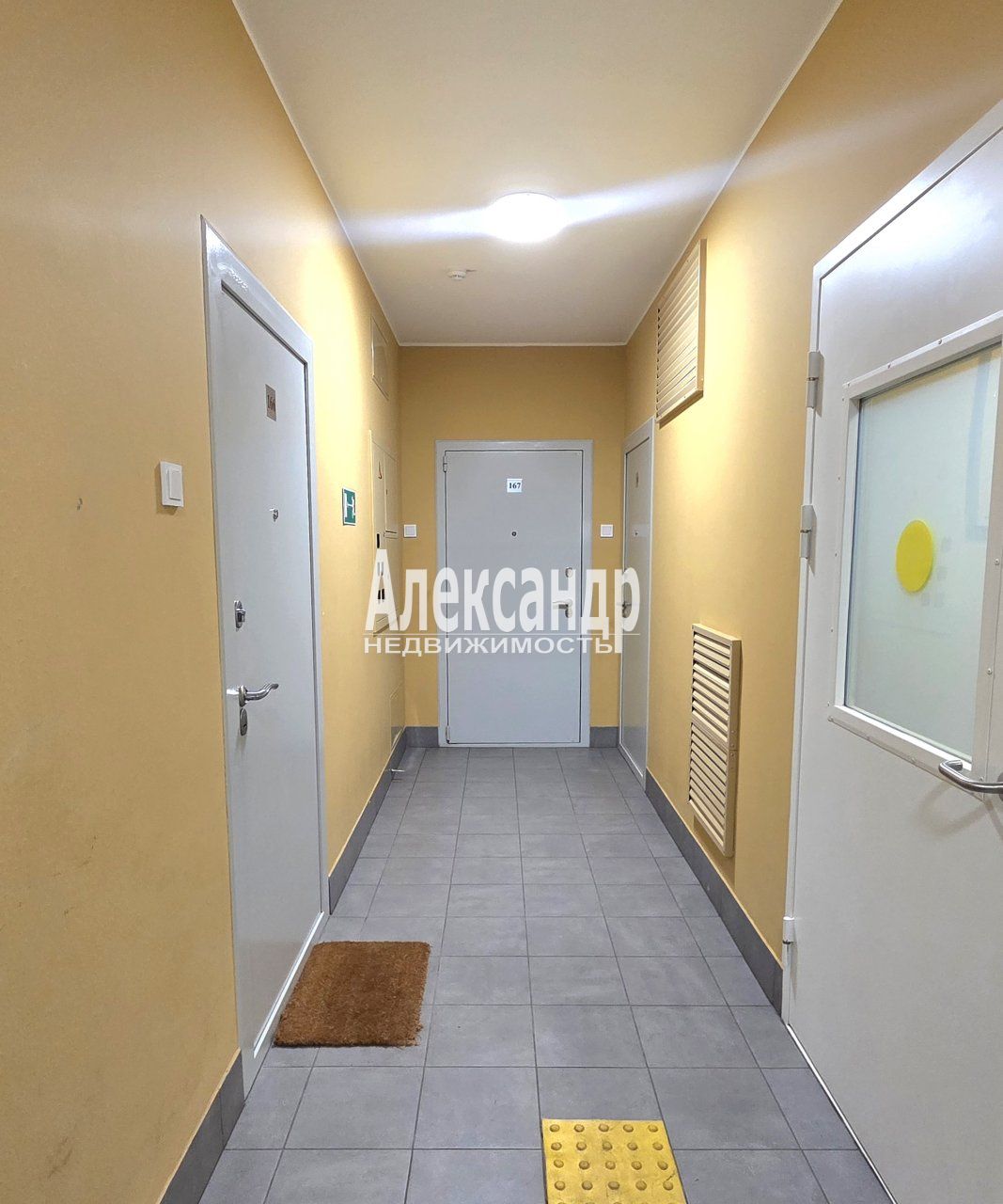 2-комнатная квартира (59м2) на продажу по адресу Санкт-Петербург, набережная реки Каменки, 7к3— фото 16 из 21
