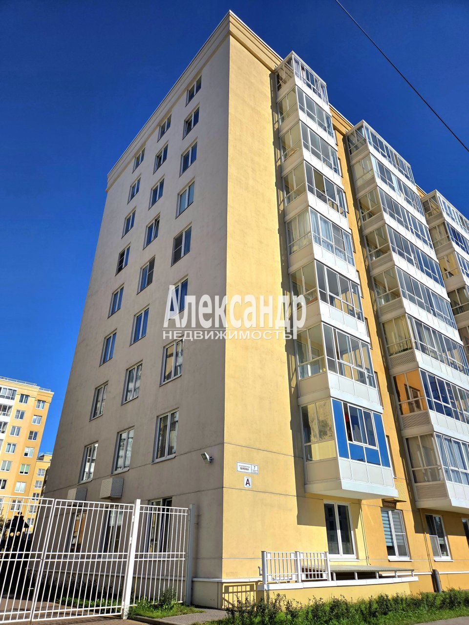 2-комнатная квартира (59м2) на продажу по адресу Санкт-Петербург, набережная реки Каменки, 7к3— фото 19 из 21