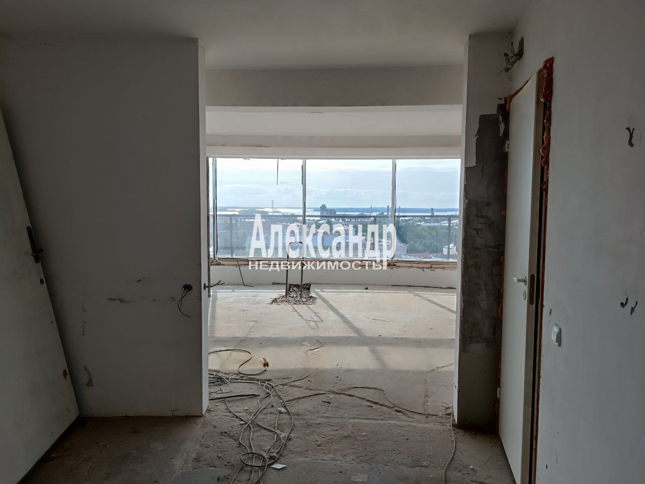 4-комнатная квартира