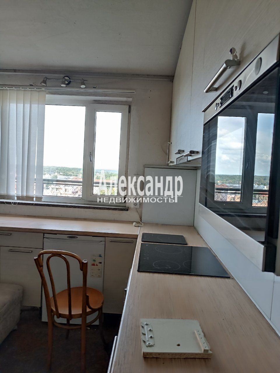 4-комнатная квартира (171м2) на продажу по адресу Ленинградская область, Выборг, Ленинградское шоссе, 7— фото 20 из 25