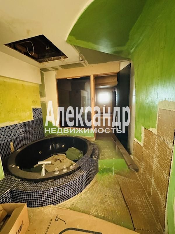 4-комнатная квартира (171м2) на продажу по адресу Ленинградская область, Выборг, Ленинградское шоссе, 7— фото 16 из 25