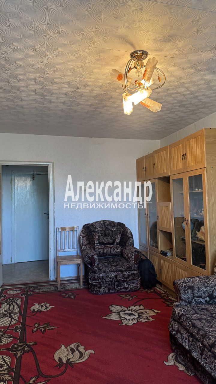 3-комнатная квартира (72м2) на продажу по адресу Ленинградская область, Приозерский район, Ларионовское сельское поселение, посёлок Коммунары, Садовая улица, 11, подъезд 2— фото 6 из 23