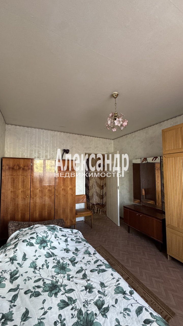 3-комнатная квартира (72м2) на продажу по адресу Ленинградская область, Приозерский район, Ларионовское сельское поселение, посёлок Коммунары, Садовая улица, 11, подъезд 2— фото 10 из 23