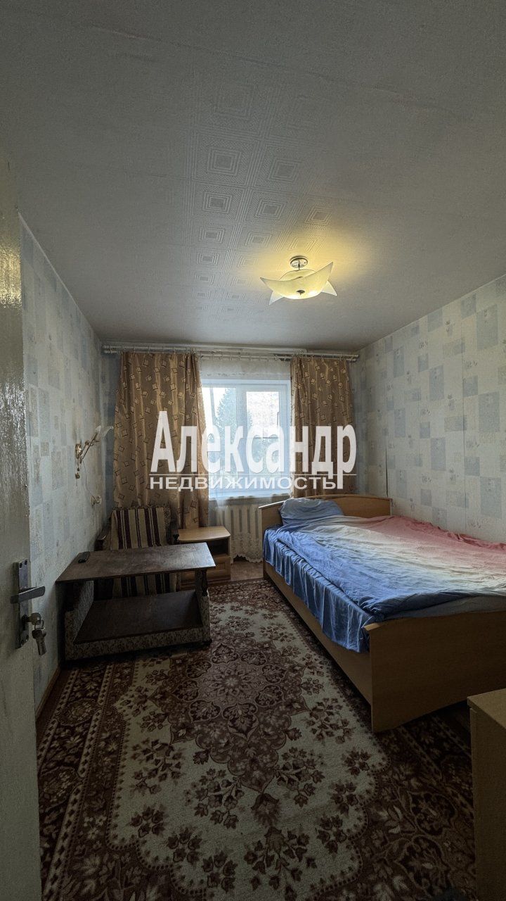 3-комнатная квартира (72м2) на продажу по адресу Ленинградская область, Приозерский район, Ларионовское сельское поселение, посёлок Коммунары, Садовая улица, 11, подъезд 2— фото 11 из 23
