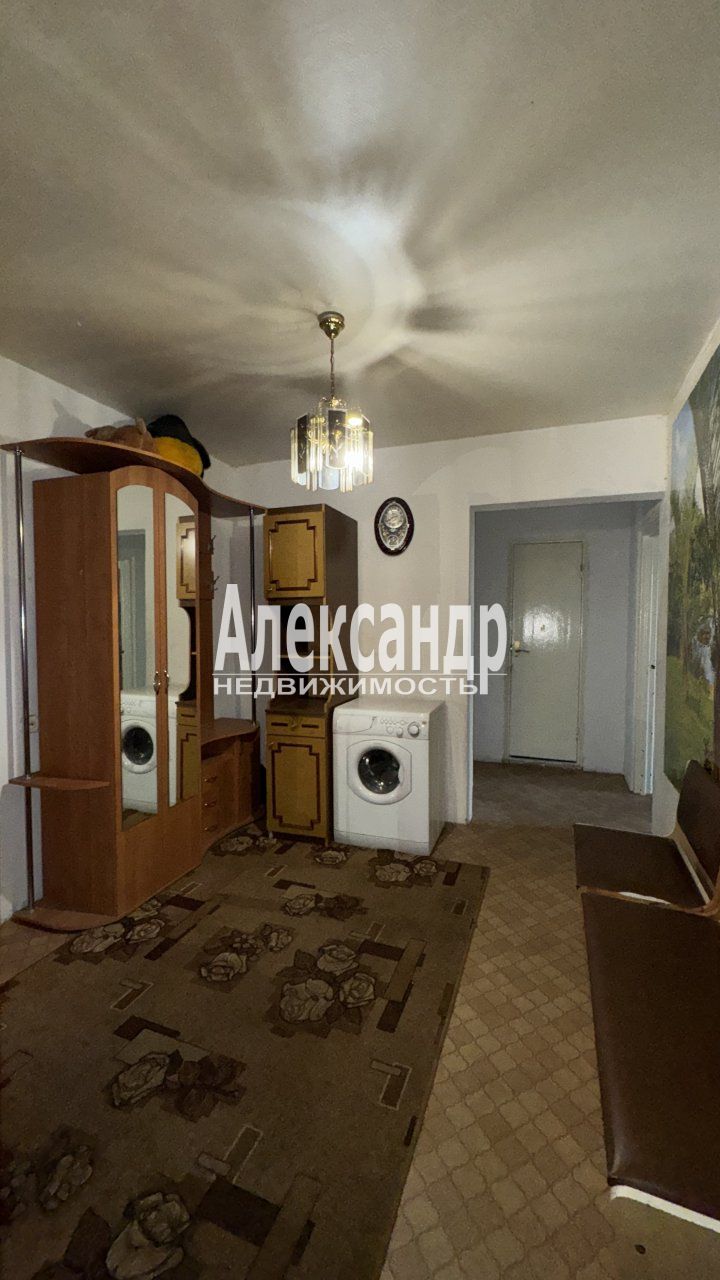 3-комнатная квартира (72м2) на продажу по адресу Ленинградская область, Приозерский район, Ларионовское сельское поселение, посёлок Коммунары, Садовая улица, 11, подъезд 2— фото 13 из 23