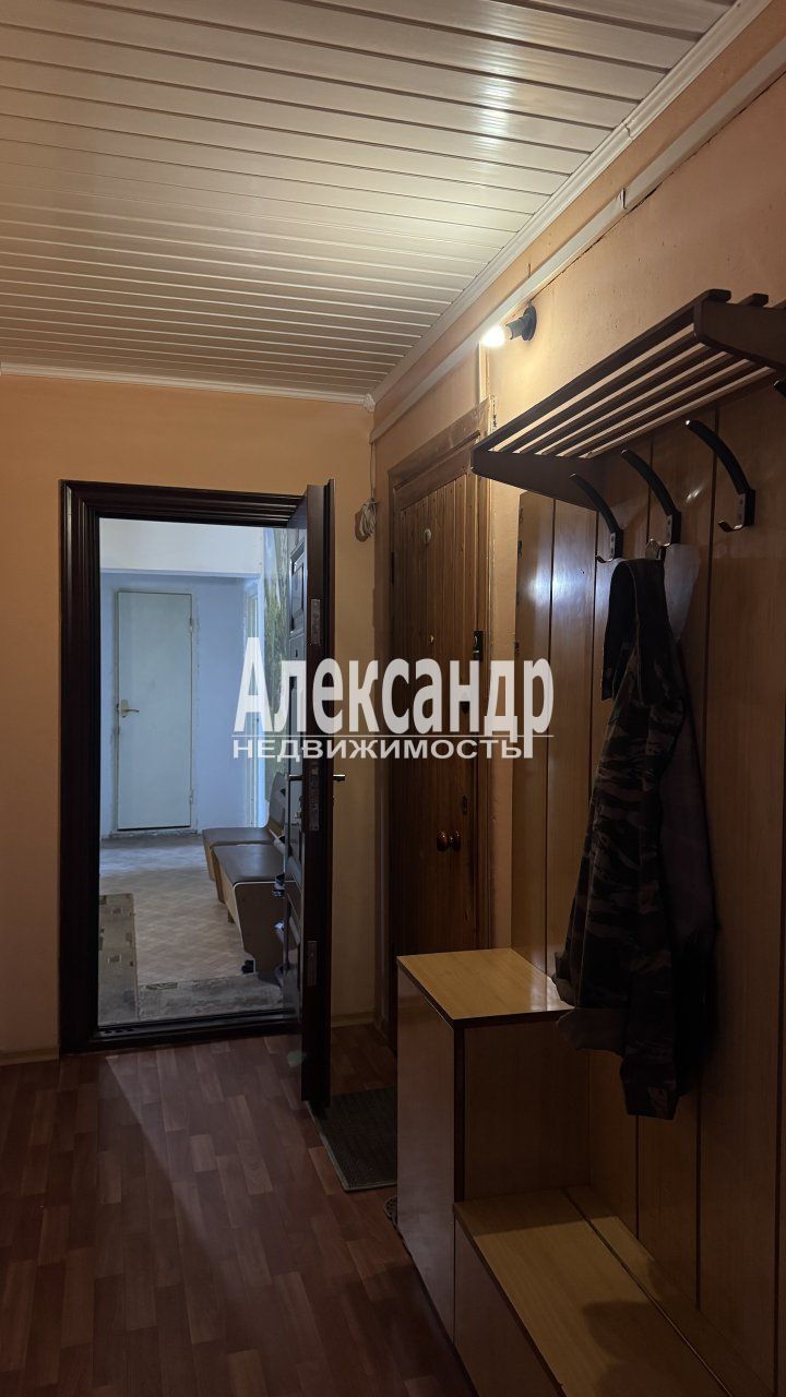 3-комнатная квартира (72м2) на продажу по адресу Ленинградская область, Приозерский район, Ларионовское сельское поселение, посёлок Коммунары, Садовая улица, 11, подъезд 2— фото 17 из 23
