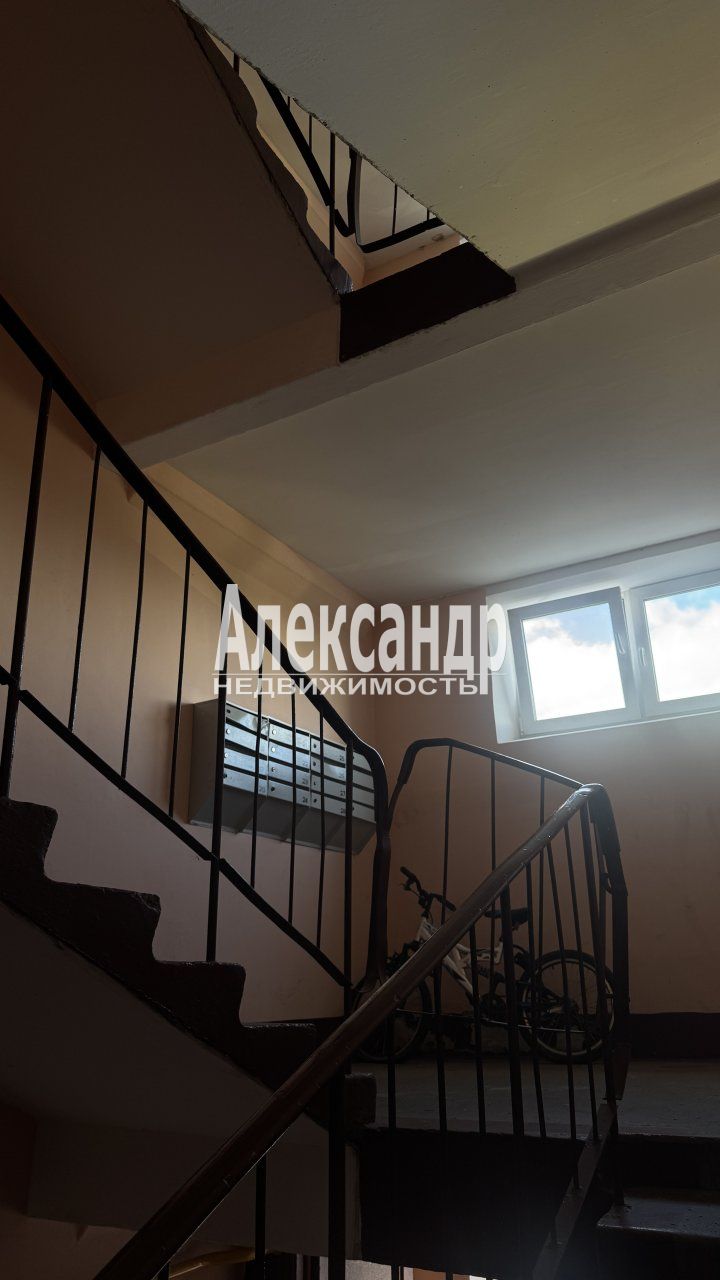 3-комнатная квартира (72м2) на продажу по адресу Ленинградская область, Приозерский район, Ларионовское сельское поселение, посёлок Коммунары, Садовая улица, 11, подъезд 2— фото 20 из 23