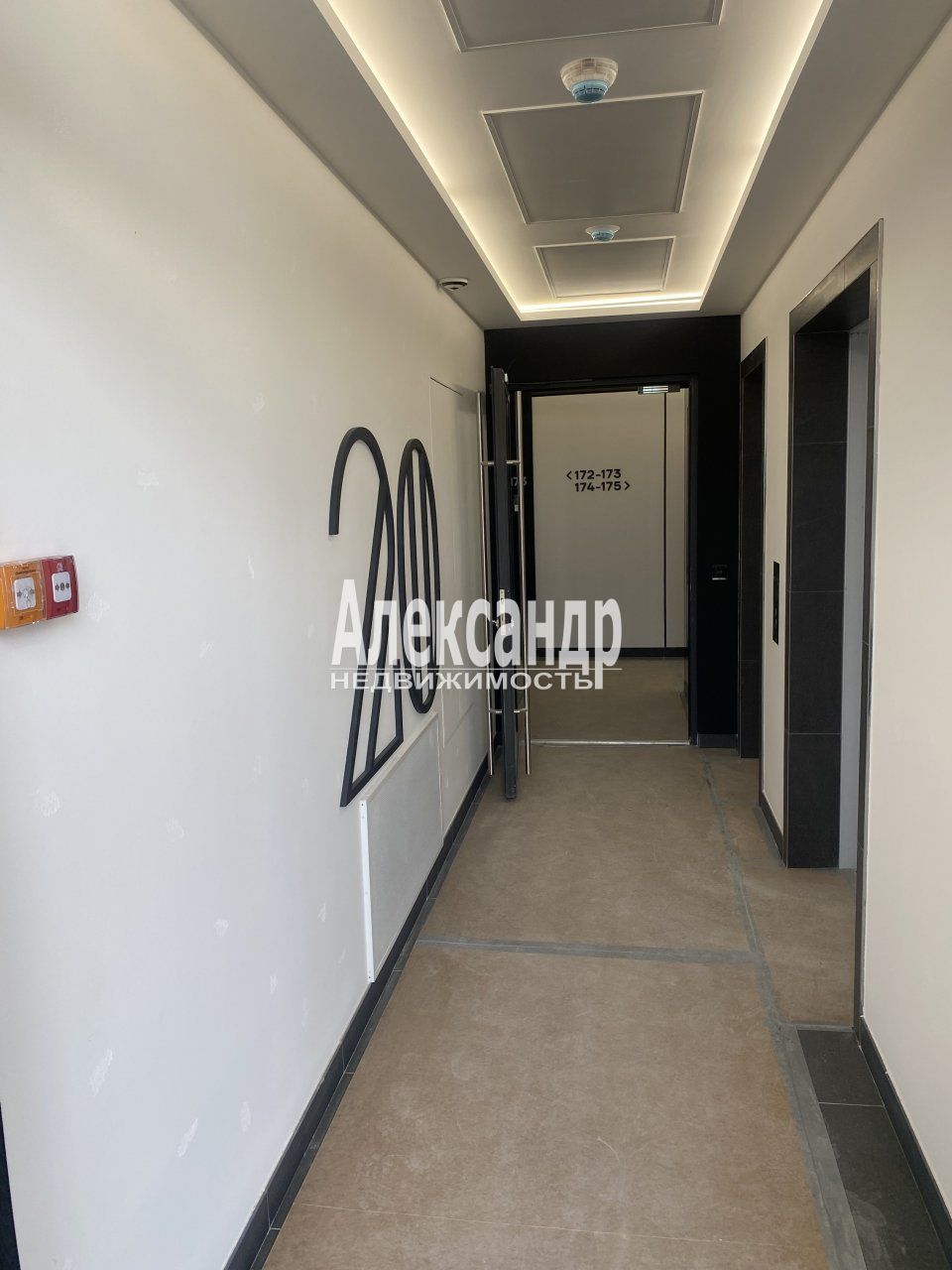 1-комнатная квартира (37м2) на продажу по адресу Санкт-Петербург, Алтайская улица, 39— фото 15 из 19