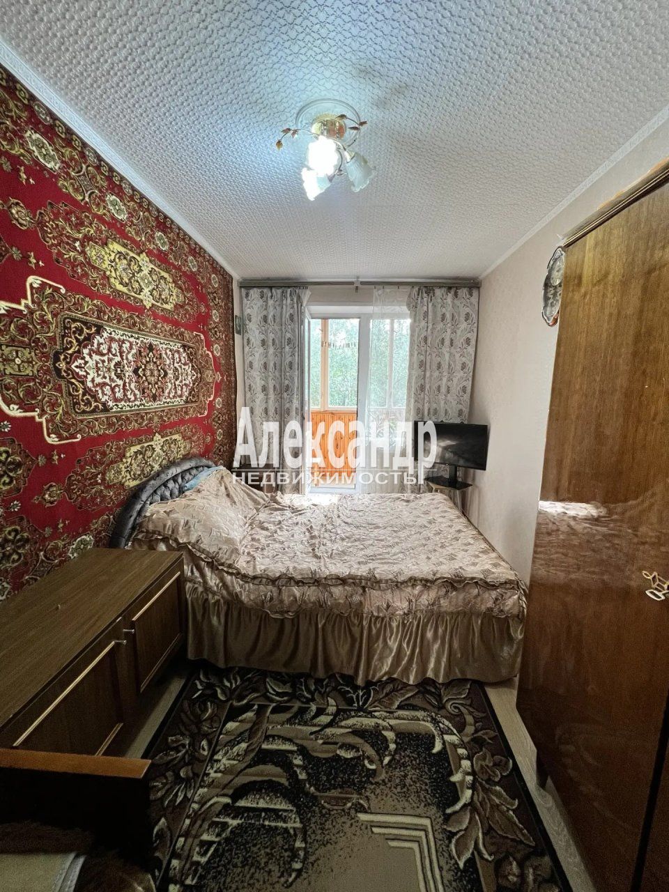 2-комнатная квартира (58м2) в аренду по адресу Санкт-Петербург, улица Шаврова, 27— фото 2 из 17