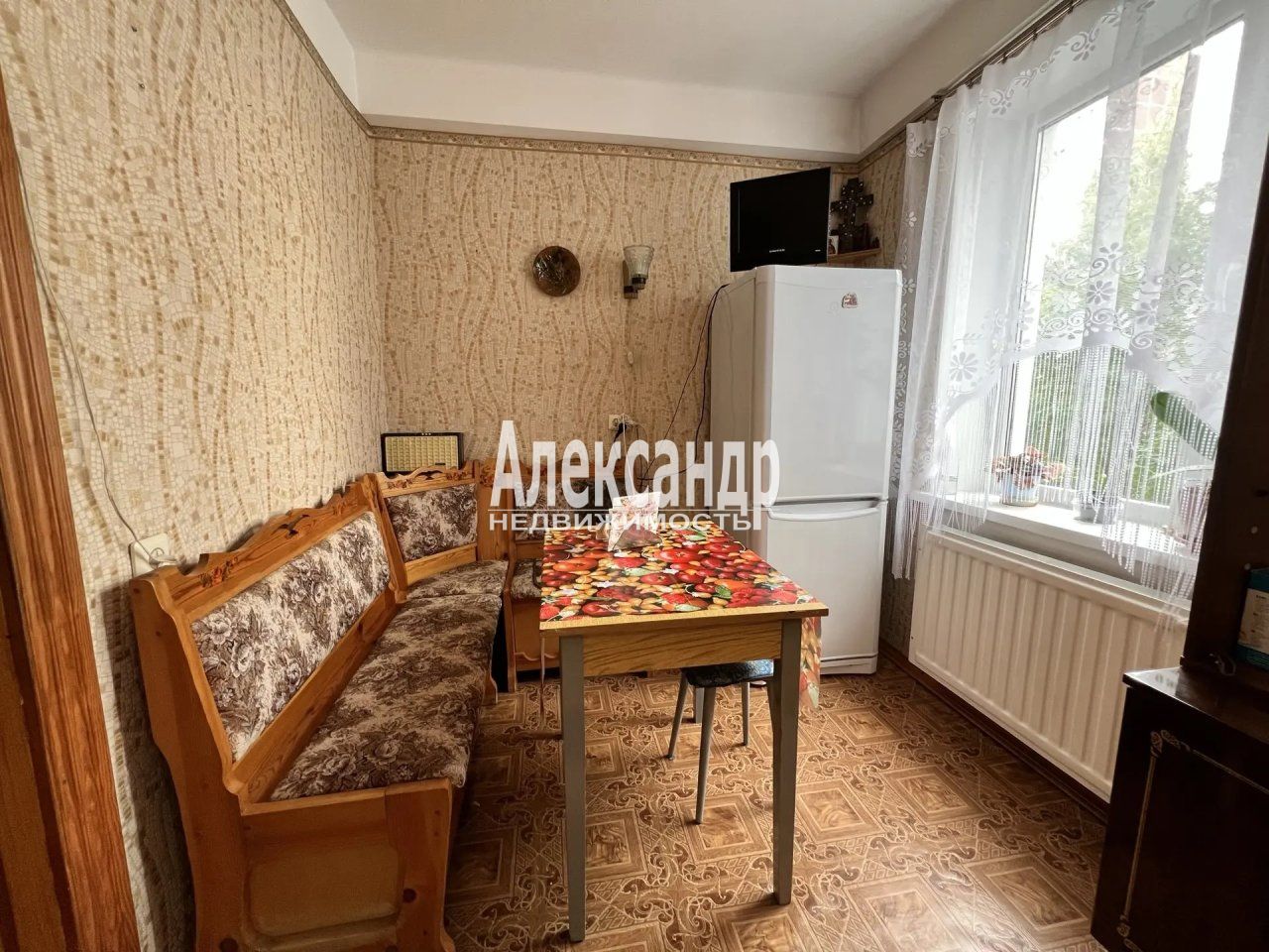 2-комнатная квартира (58м2) в аренду по адресу Санкт-Петербург, улица Шаврова, 27— фото 5 из 17