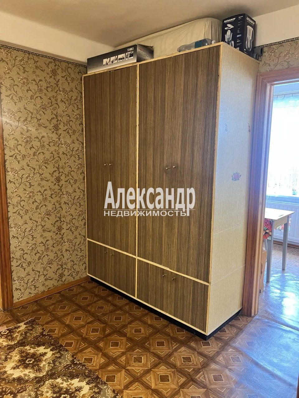 2-комнатная квартира (58м2) в аренду по адресу Санкт-Петербург, улица Шаврова, 27— фото 13 из 17