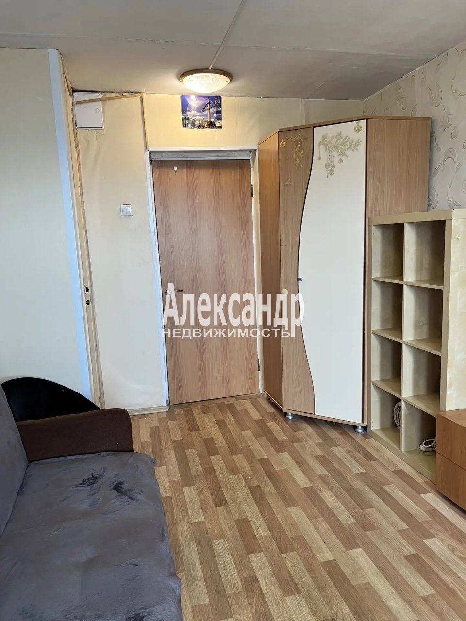 Комната в 12-комнатной квартире