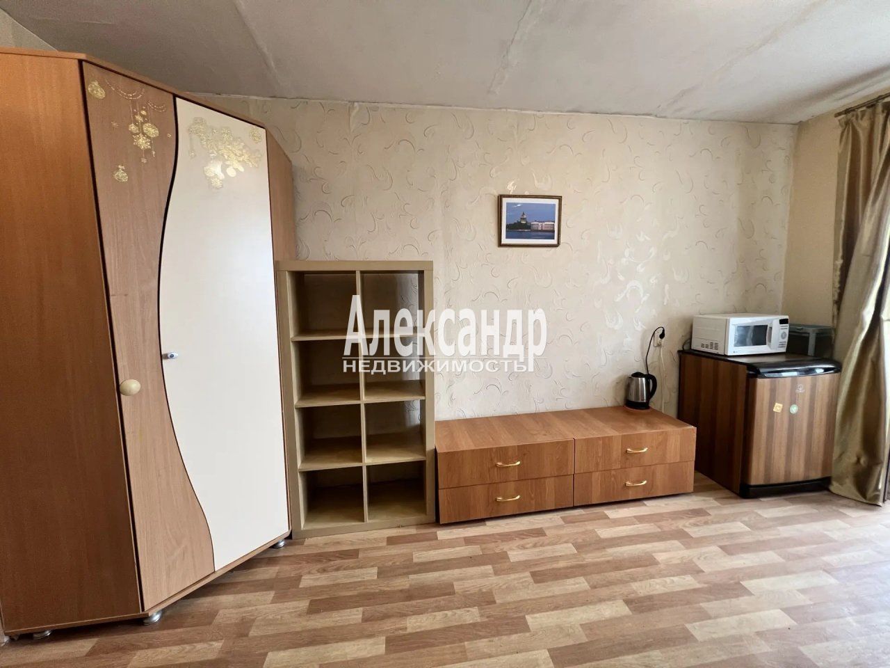 Комната в 12-комнатной квартире