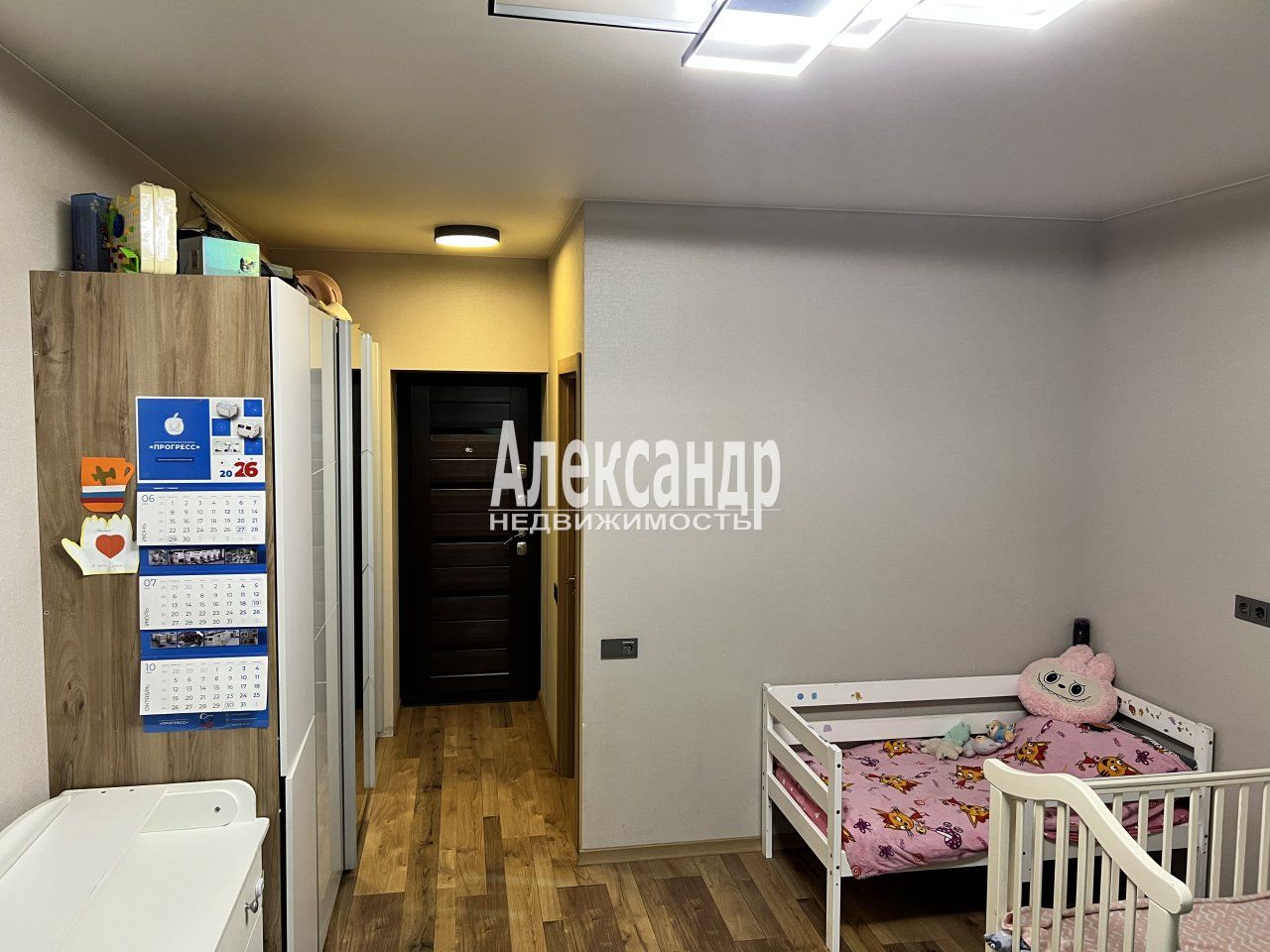 Комната в 3-комнатной квартире площадью 76 м2