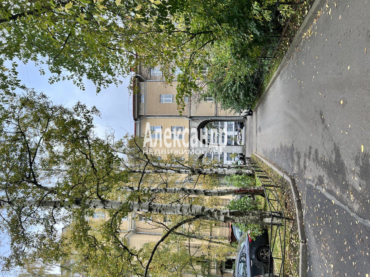 Комната в 3-комнатной квартире (76м2) на продажу по адресу Санкт-Петербург, Нежинская улица, 4— фото 16 из 18