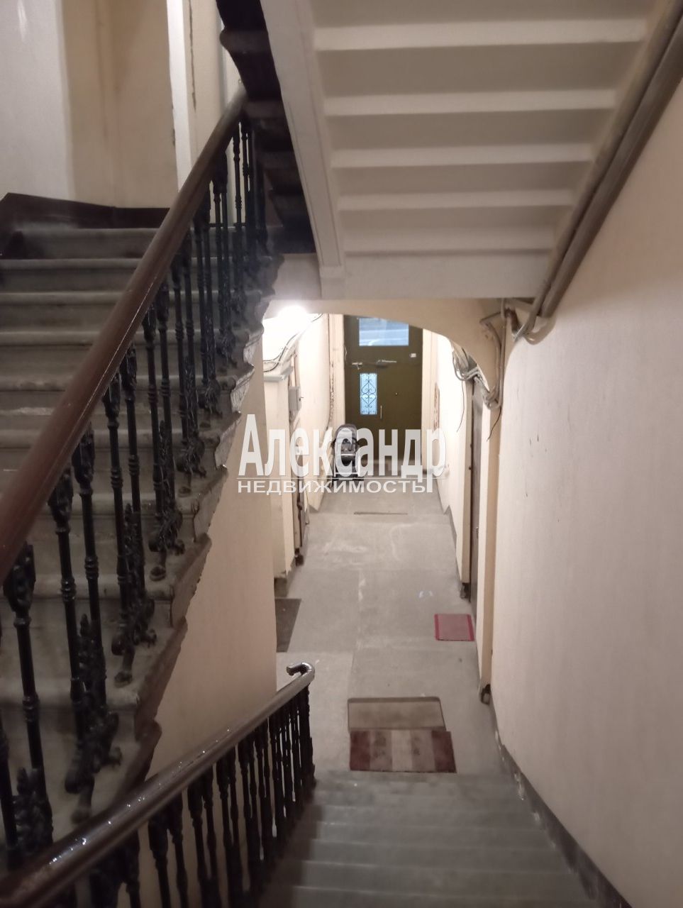 Комната в 2-комнатной квартире (64м2) в аренду по адресу Санкт-Петербург, Ждановская улица, 1/2— фото 11 из 12