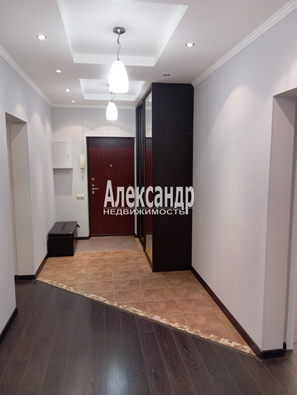 2-комнатная квартира (95м2) в аренду по адресу Санкт-Петербург, улица Кораблестроителей, 30— фото 26 из 30