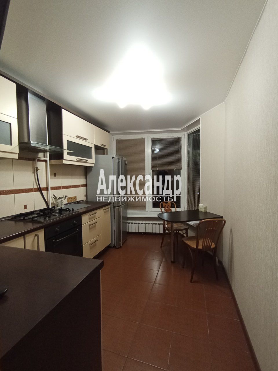 1-комнатная квартира (37м2) в аренду по адресу Санкт-Петербург, проспект Просвещения, 64к2— фото 9 из 24