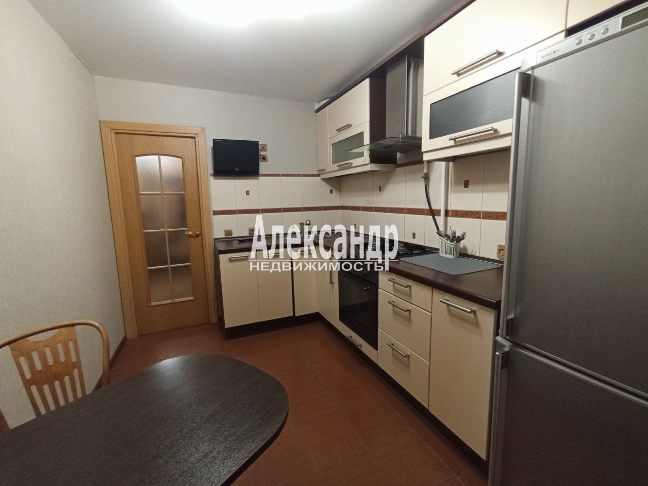 1-комнатная квартира (37м2) в аренду по адресу Санкт-Петербург, проспект Просвещения, 64к2— фото 11 из 24