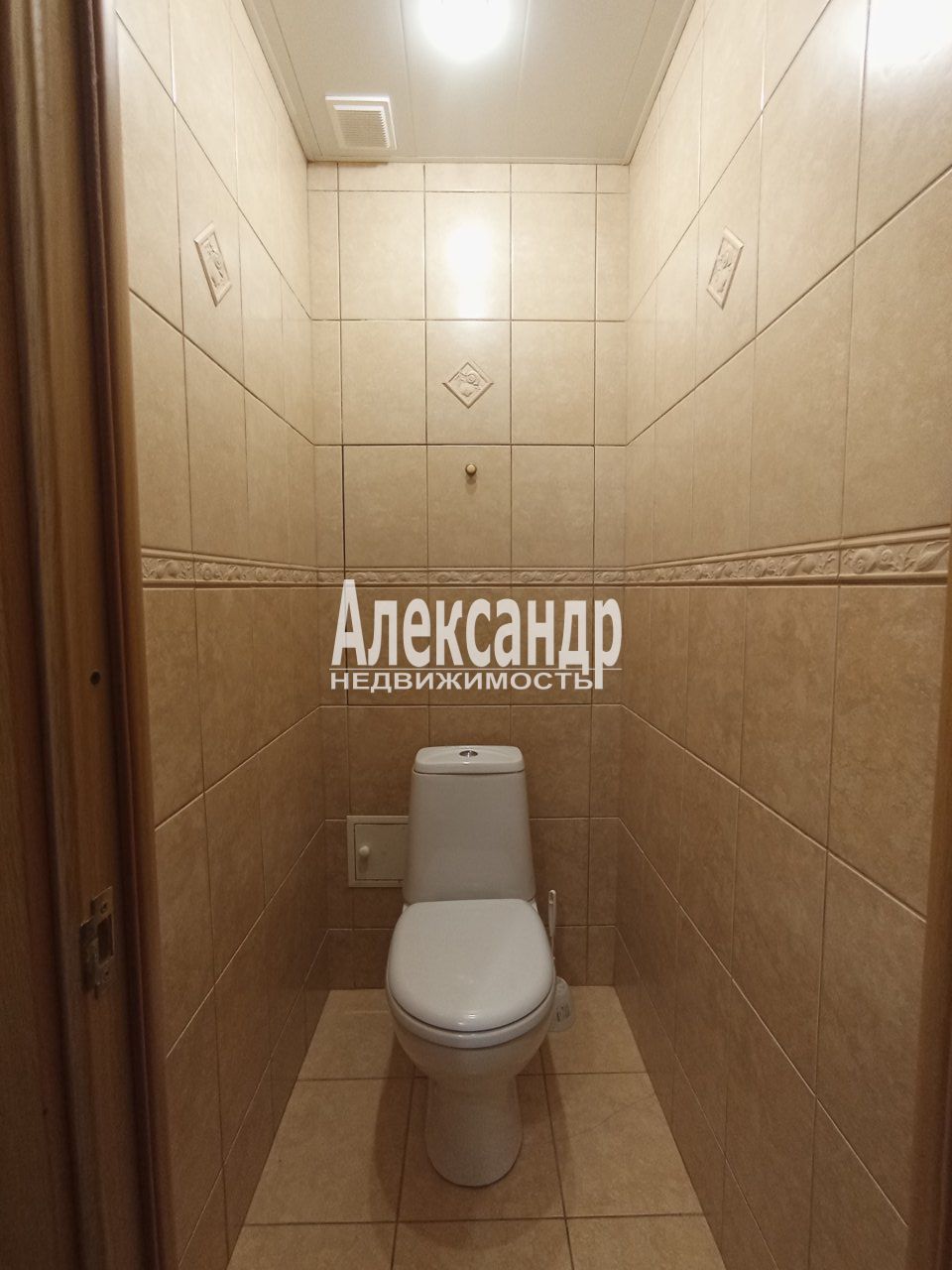 1-комнатная квартира (37м2) в аренду по адресу Санкт-Петербург, проспект Просвещения, 64к2— фото 17 из 24