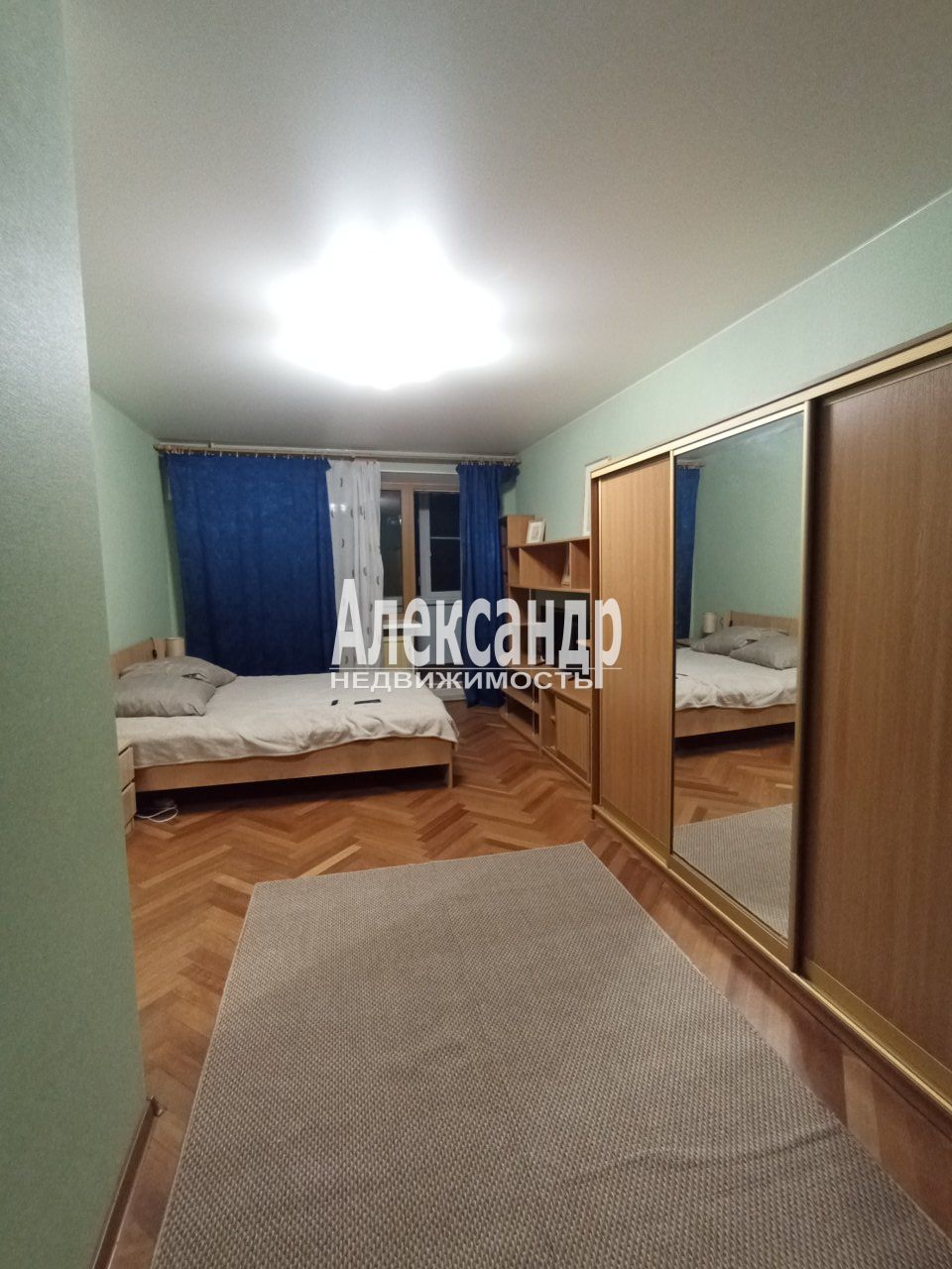 1-комнатная квартира (37м2) в аренду по адресу Санкт-Петербург, проспект Просвещения, 64к2— фото 1 из 24
