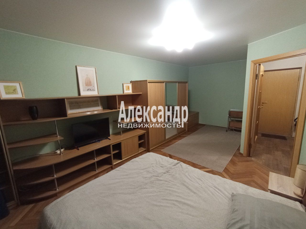 1-комнатная квартира (37м2) в аренду по адресу Санкт-Петербург, проспект Просвещения, 64к2— фото 6 из 24