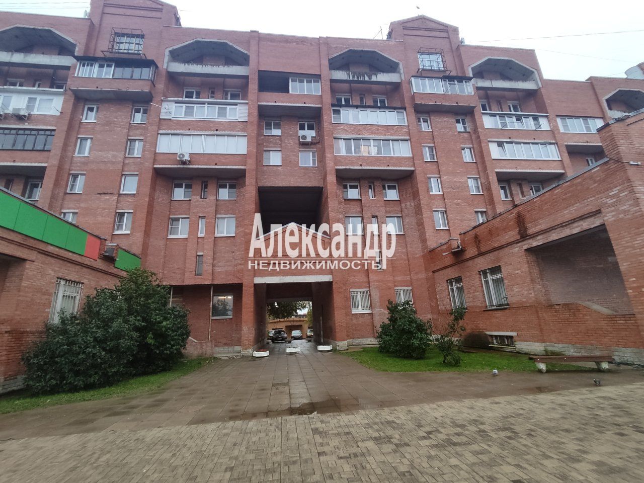 2-комнатная квартира (53м2) на продажу по адресу Санкт-Петербург, Петергоф, Бобыльская дорога, 59— фото 1 из 19