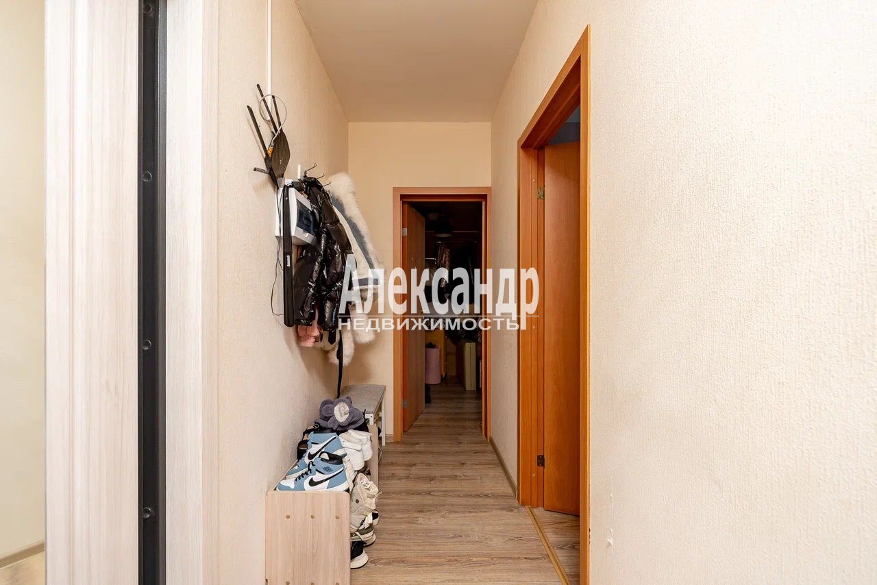 2-комнатная квартира (59м2) на продажу по адресу Санкт-Петербург, посёлок Парголово, Тихоокеанская улица, 1к2— фото 11 из 18