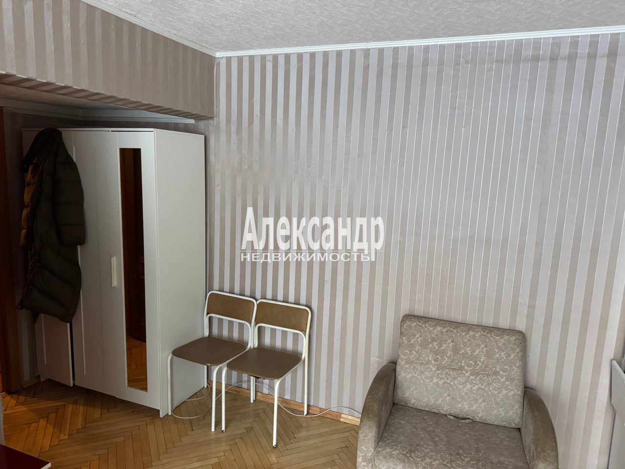 2 комнаты в 3-комнатной квартире (55м2) на продажу по адресу Санкт-Петербург, проспект Луначарского, 78к3— фото 2 из 12