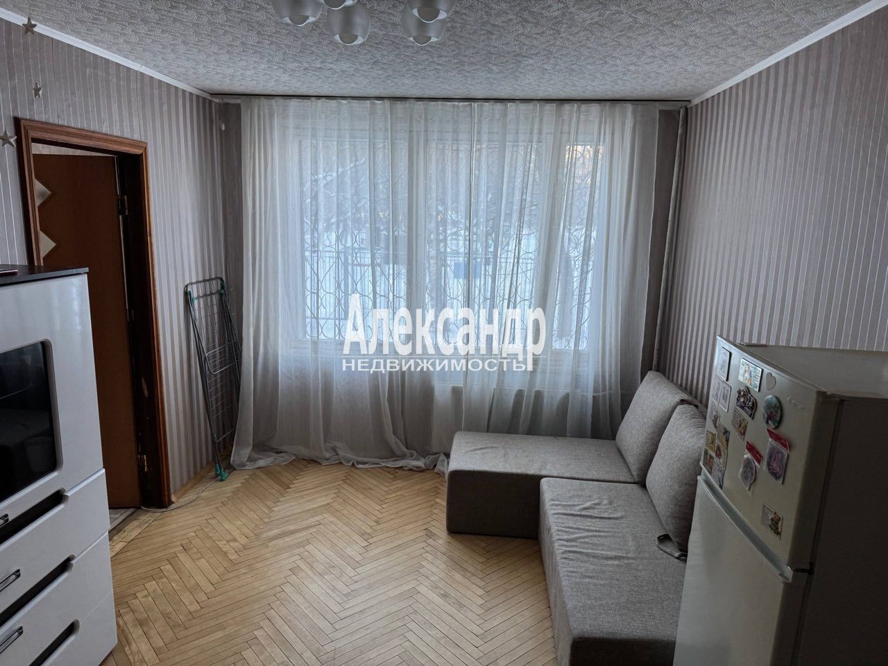 2 комнаты в 3-комнатной квартире (55м2) на продажу по адресу Санкт-Петербург, проспект Луначарского, 78к3— фото 3 из 12