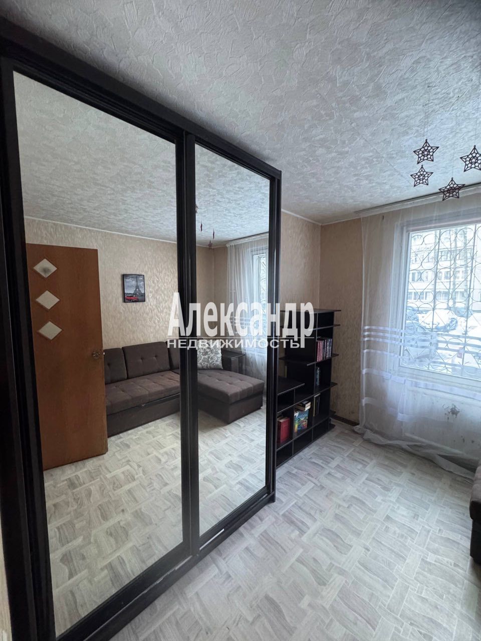 2 комнаты в 3-комнатной квартире (55м2) на продажу по адресу Санкт-Петербург, проспект Луначарского, 78к3— фото 11 из 12