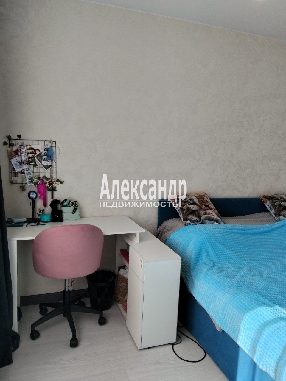3-комнатная квартира (88м2) на продажу по адресу Ленинградская область, Всеволожский район, Мурино, Петровский бульвар, 2к1, подъезд 7— фото 9 из 26