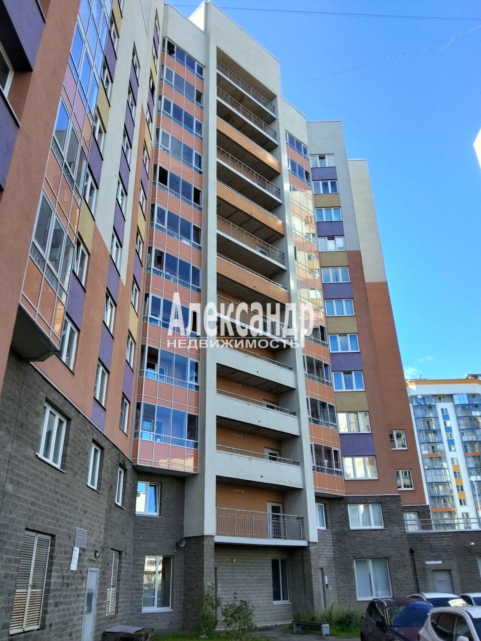 3-комнатная квартира (88м2) на продажу по адресу Ленинградская область, Всеволожский район, Мурино, Петровский бульвар, 2к1, подъезд 7— фото 25 из 26