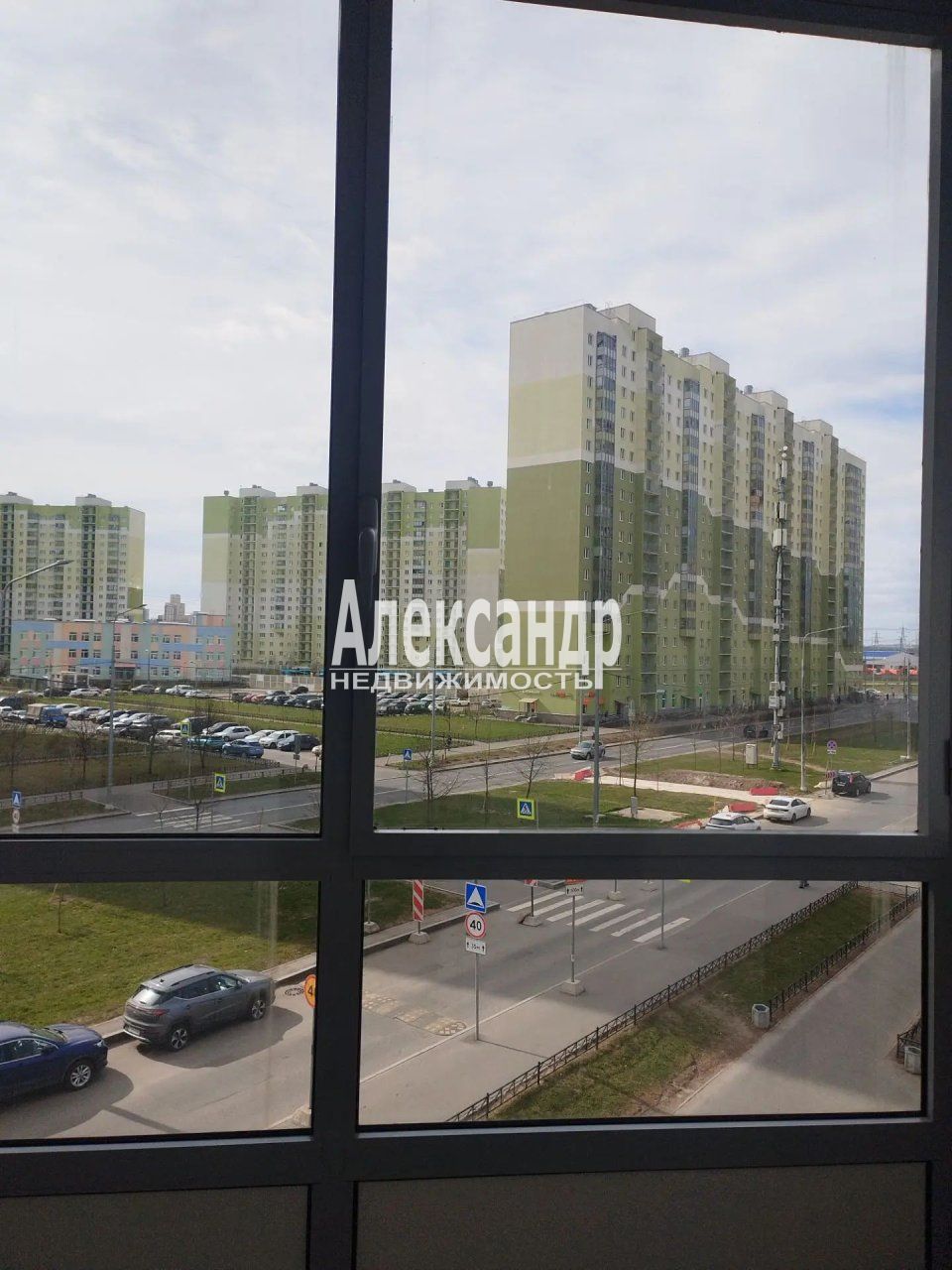 1-комнатная квартира (38м2) в аренду по адресу Санкт-Петербург, Муринская дорога, 65, подъезд 1— фото 13 из 17