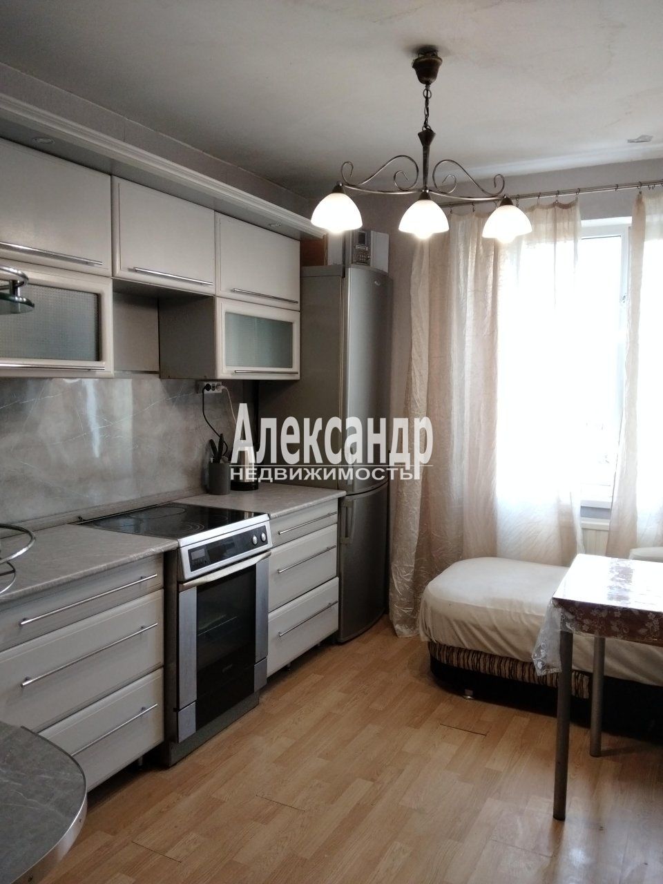 2-комнатная квартира (81м2) в аренду по адресу Санкт-Петербург, Гражданский проспект, 114к6— фото 14 из 17
