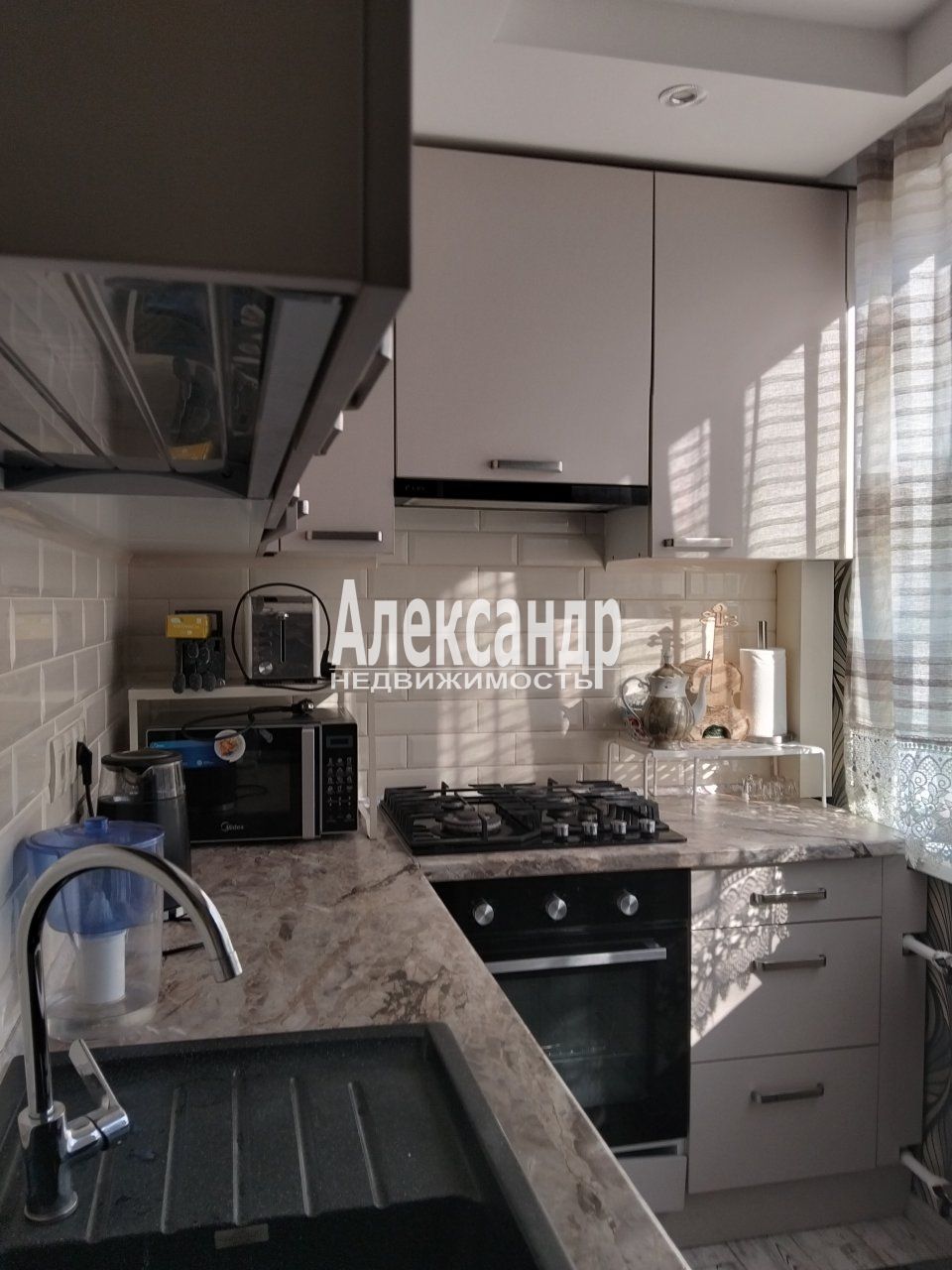 2-комнатная квартира (44м2) на продажу по адресу Санкт-Петербург, улица Дыбенко, 27к1— фото 19 из 29