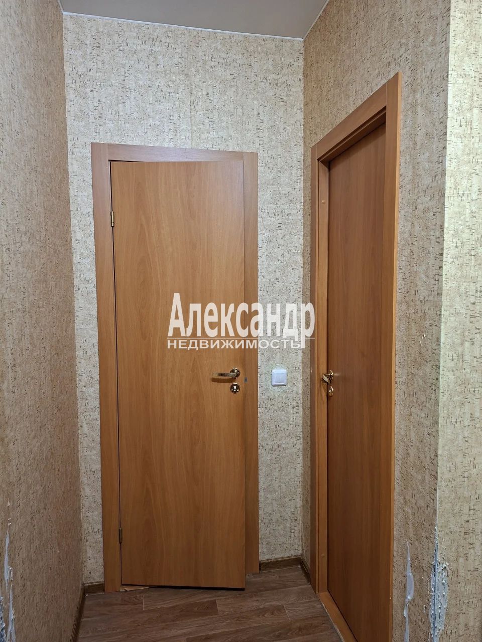 2-комнатная квартира (59м2) на продажу по адресу Ленинградская область, Всеволожск, микрорайон Южный, улица Малиновского, 12/2, подъезд 1— фото 27 из 35