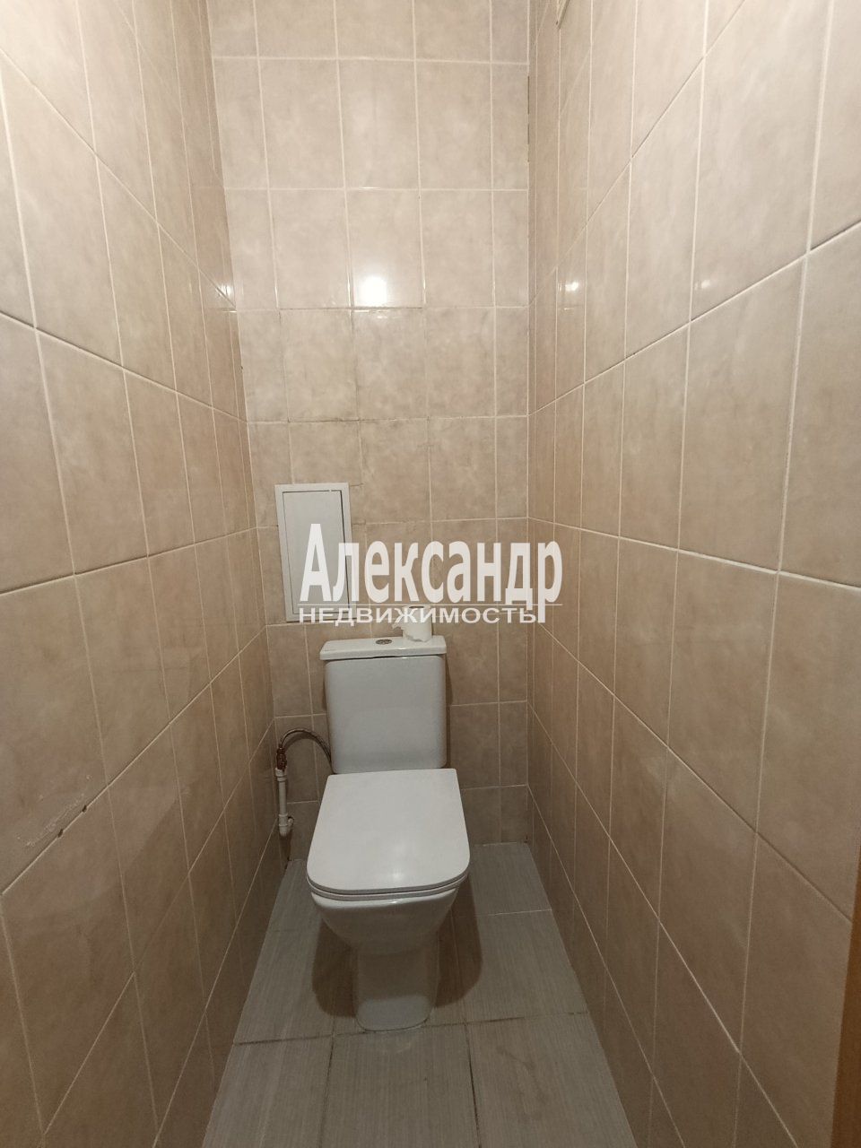 2-комнатная квартира (44м2) на продажу по адресу Санкт-Петербург, Пушкинский район, посёлок Шушары, территория Славянка, Изборская улица, 1к2, подъезд 2— фото 15 из 33