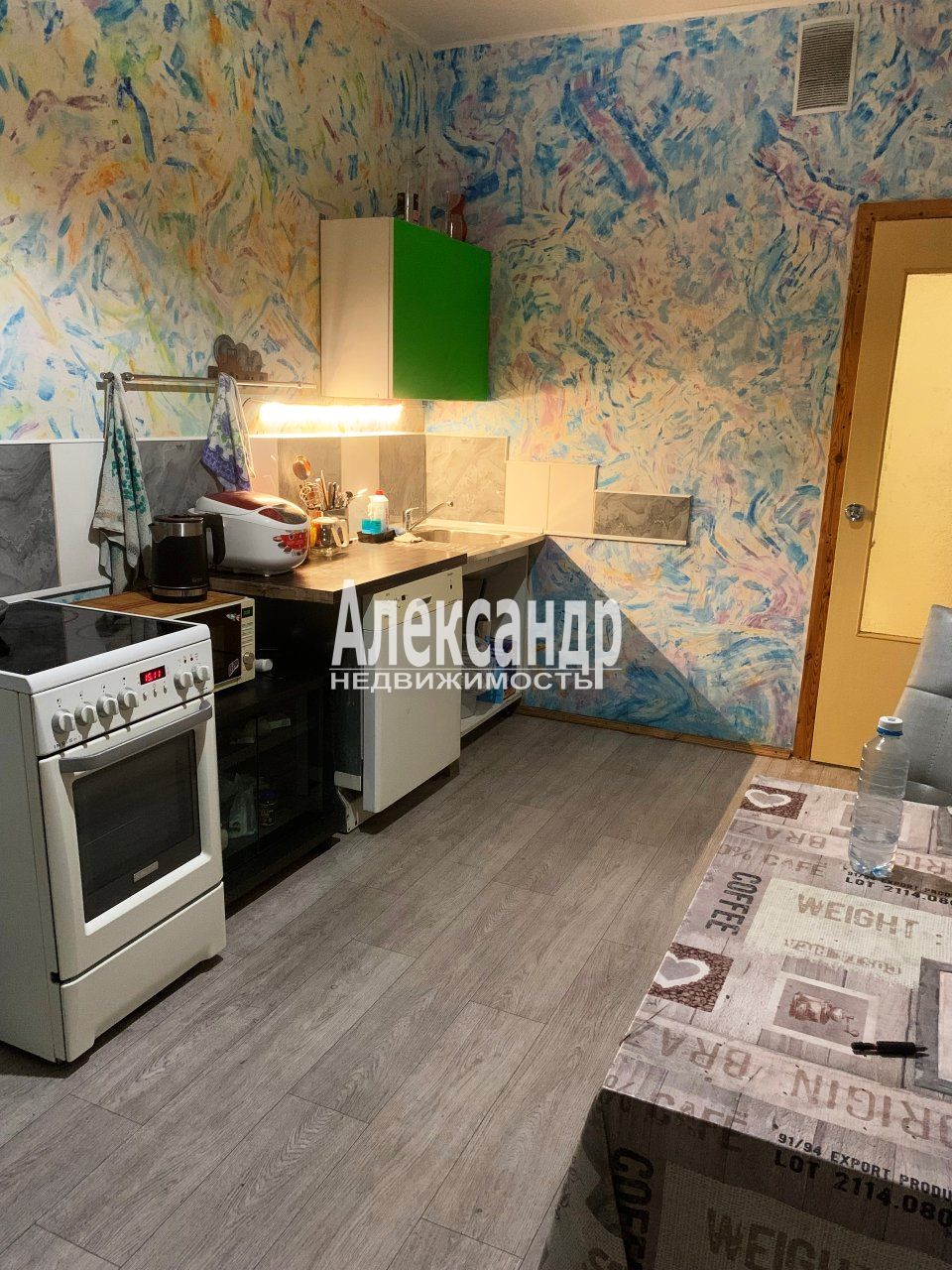 1-комнатная квартира (39м2) на продажу по адресу Санкт-Петербург, Софийская улица, 28— фото 7 из 12