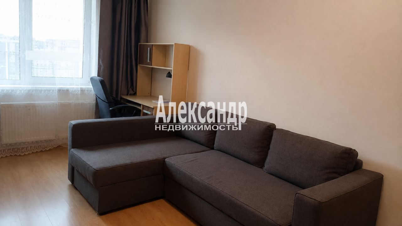 1-комнатная квартира (38м2) на продажу по адресу Ленинградская область, Всеволожский район, Мурино, проспект Авиаторов Балтики, 7— фото 5 из 9