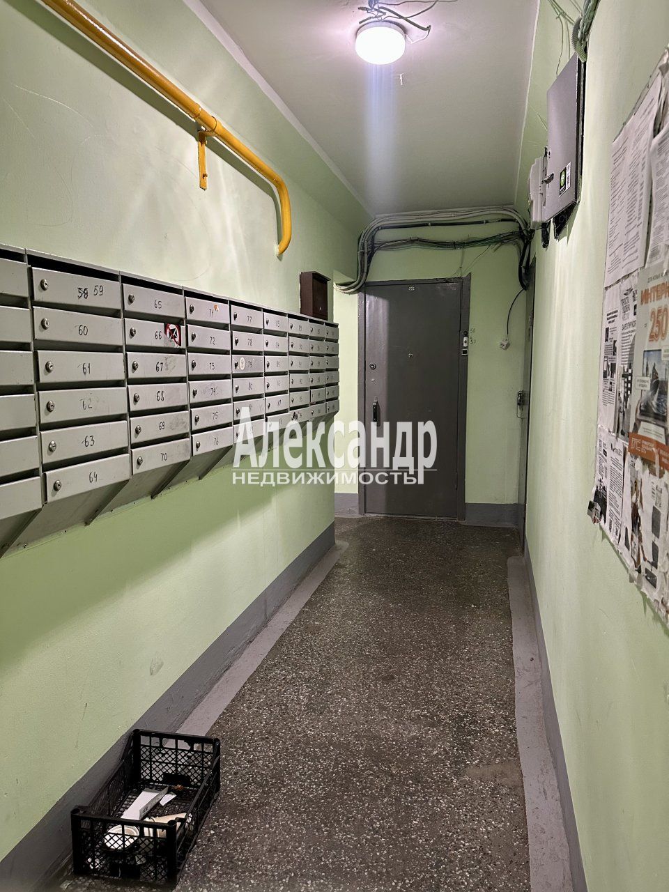 3-комнатная квартира (59м2) на продажу по адресу Санкт-Петербург, Наличная улица, 36к1— фото 8 из 41