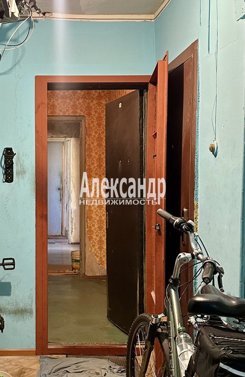 3-комнатная квартира (59м2) на продажу по адресу Санкт-Петербург, Наличная улица, 36к1— фото 13 из 41