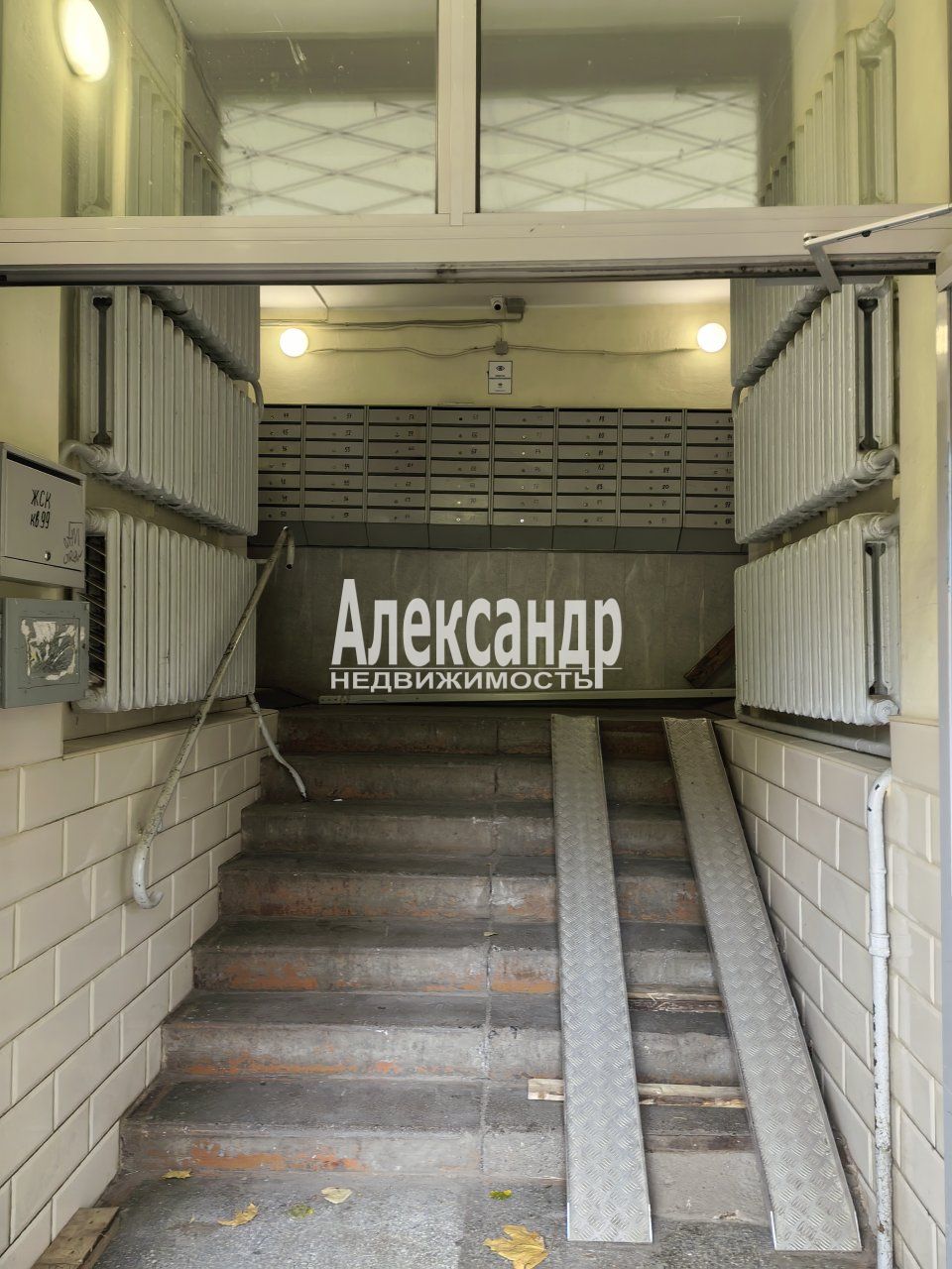 2-комнатная квартира (35м2) в аренду по адресу Санкт-Петербург, проспект Тореза, 30— фото 12 из 15