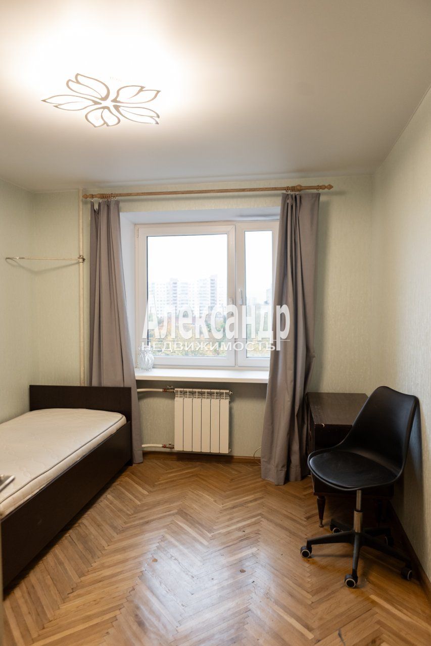 2-комнатная квартира (48м2) на продажу по адресу Санкт-Петербург, проспект Тореза, 38— фото 10 из 30